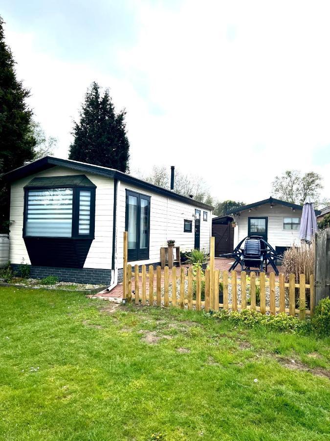 Linee In Bosrijke Omgeving Chalet
